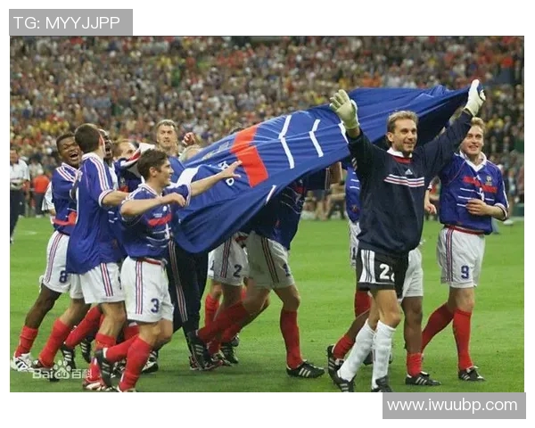 1998年世界杯经典对决法国队与巴拉圭队的激烈较量回顾